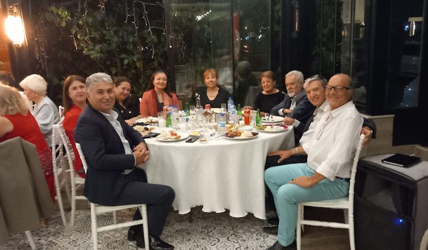 Kırk Yıllık Hasret Cumhuriyet Sofrasında Bitti