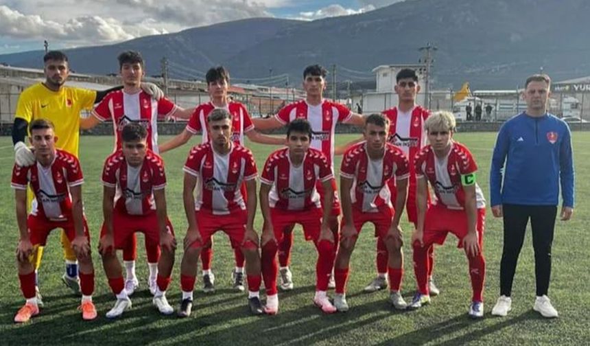 Kırmızı Karıncalar Puanları Toplamaya Devam Ediyor