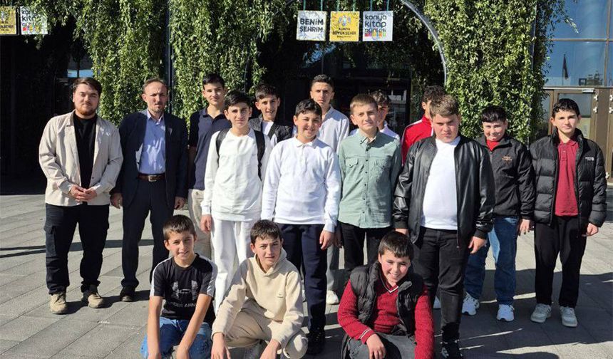 Müftülük Gençlerle 12. Konya Kitap Fuarı’nı Ziyaret Etti