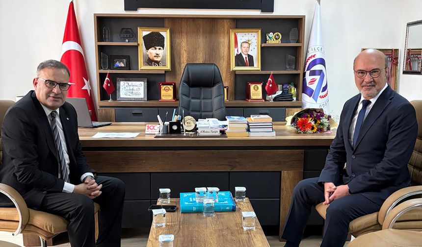 Başkan Köksal’dan Öğretmenler Günü’nde Anlamlı Ziyaret