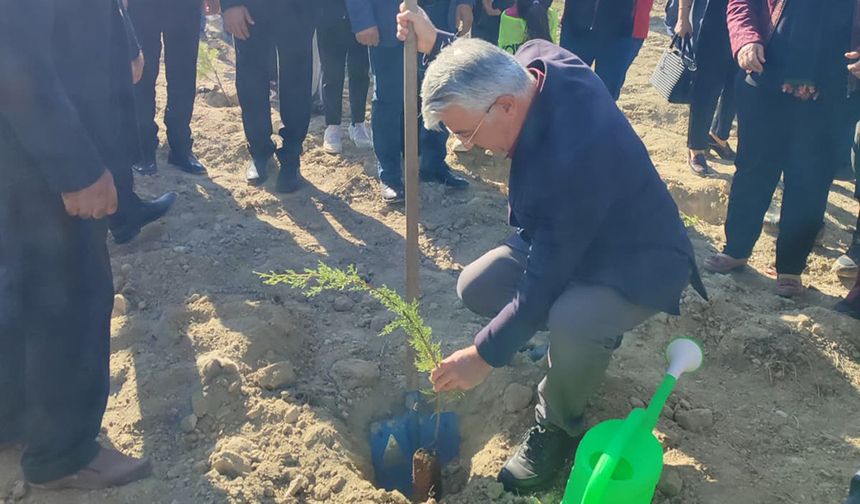Akşehir’de Ortaköy ve Engili’de Fidan Dikme Etkinliği Düzenlendi
