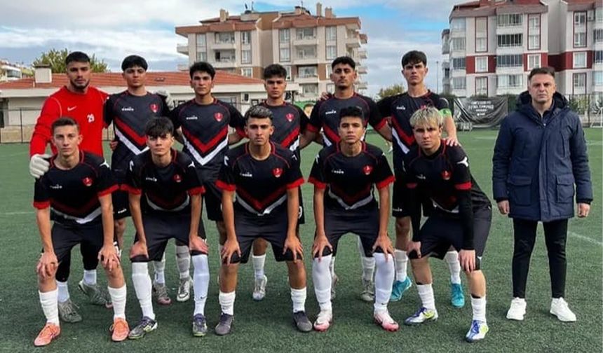 Kırmızı Karıncalar Farklı Kazanmaya Devam Ediyor