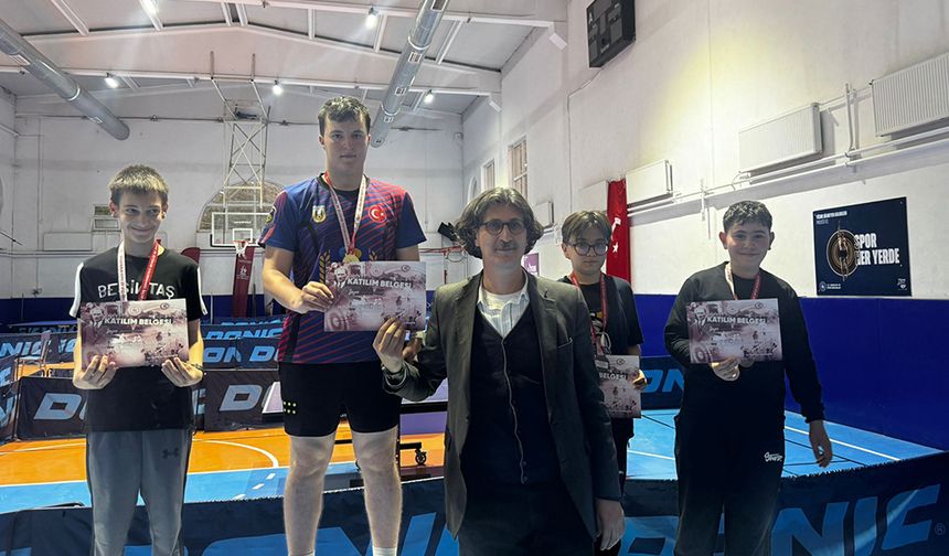 Cumhuriyet Kupası Masa Tenisinde Akşehirli Öğrencinin Başarısı