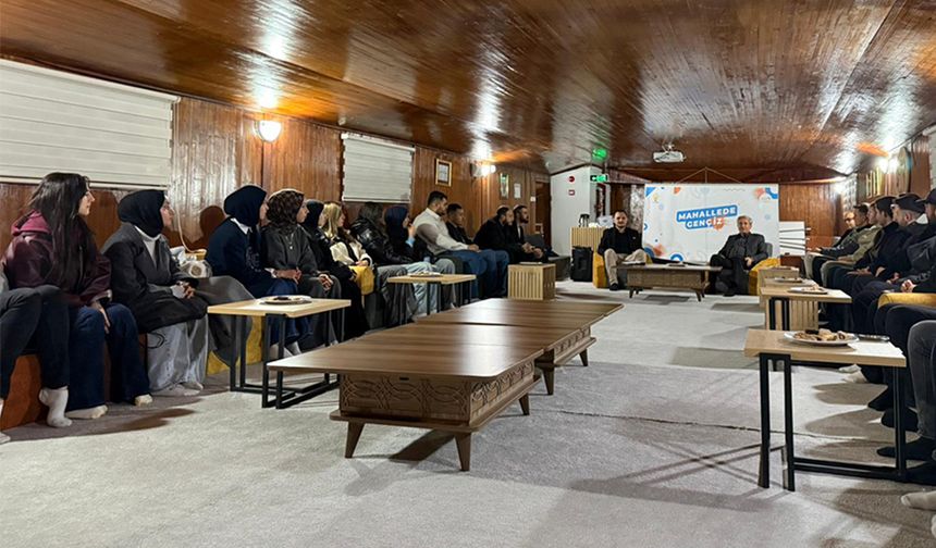 AK Parti  Gençlik Kolları Gençlerle Buluştu