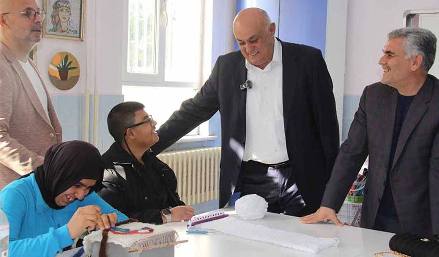 Başkan Erkoyuncu, Özel Eğitim Öğrencileriyle Buluştu