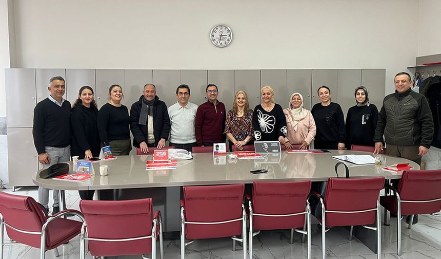 Eğitim-İş Heyeti, Öğretmenlerle Bir Araya Geldi