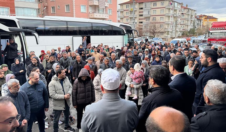 Umreye Giden Kafile Dualarla Uğurlandı