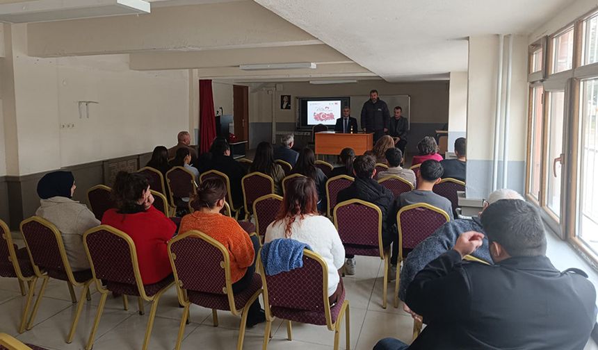 Vatan ve Kahramanlar Buluşması Tuzlukçu’da Öğrencilerle Gerçekleşti