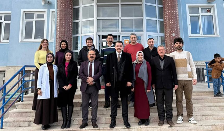 Yunak'ta Öğretmenler Odası Buluşmaları Devam Ediyor