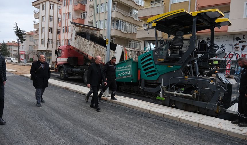 Dr. Vahdi Yamalık Caddesi Asfaltlanıyor