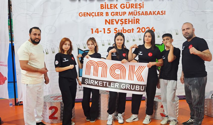 Akşehirli Öğrencilerden Bilek Güreşinde Grup Derecesi