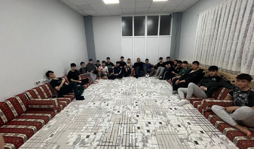 Öğrencilerin Ev Hasretine “Şark Köşesi” Çözümü