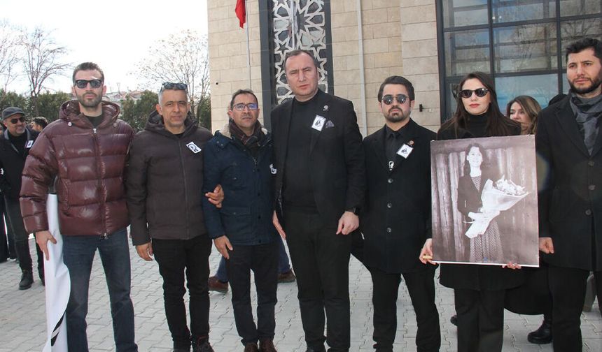 Eğitim-İş: Fatma Nur Öğretmeni Son Yolculuğunda Yalnız Bırakmadık