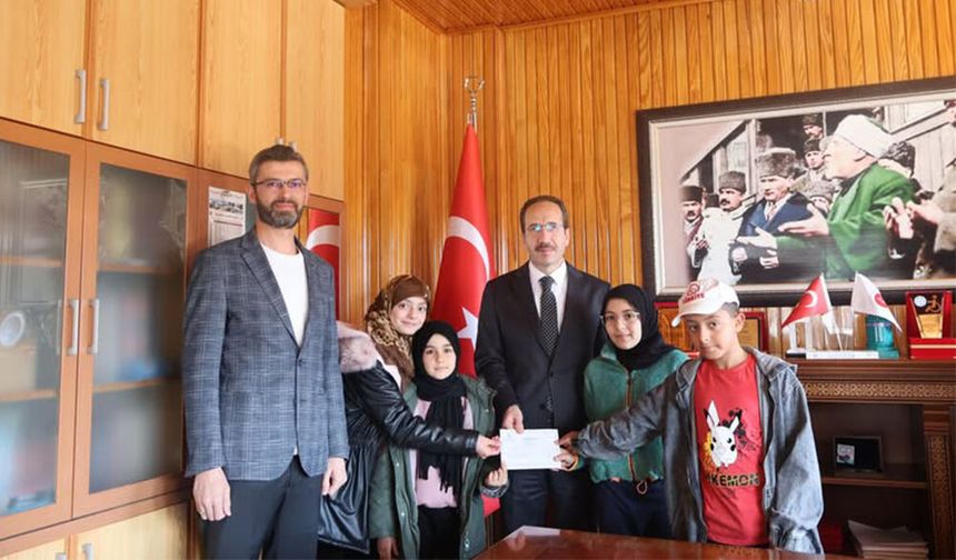 Nur Mescidi Öğrencilerinden Yetimlere Anlamlı Destek