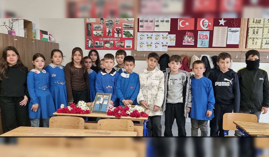 Küçük Öğrenci Bülent Umut Kesgin İçin Sınıfta Hüzünlü Anma