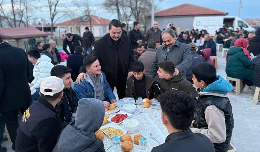 Yunak Saray’da “Maarif’in Kalbinde Ramazan” Buluşması