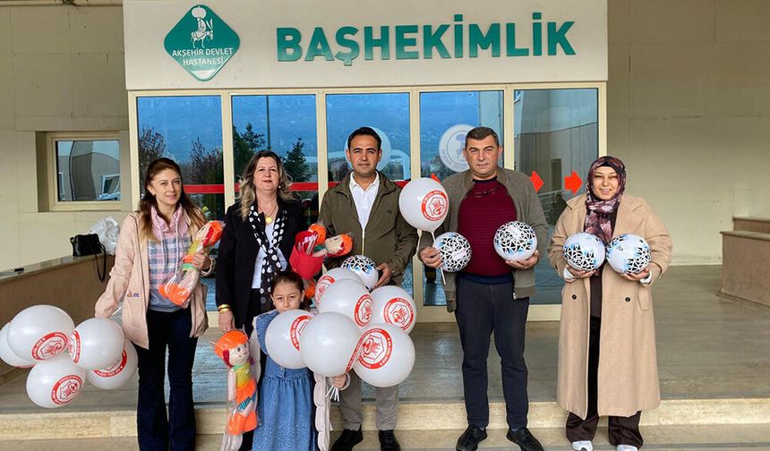 Hastanedeki Çocuklar Unutulmadı