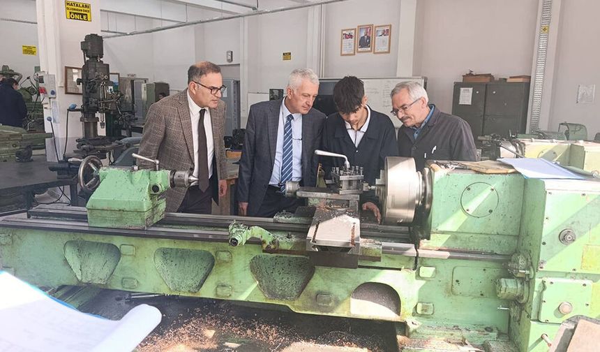 Mesleki Eğitimde Öğrenci Başarıları İncelendi