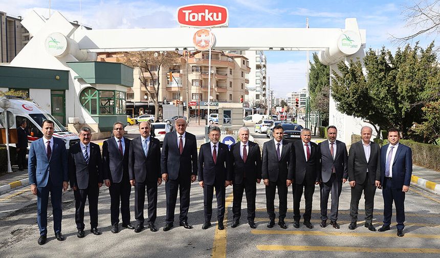 Bakan Yumaklı, Konya Şeker Fabrikası’nı Ziyaret Etti