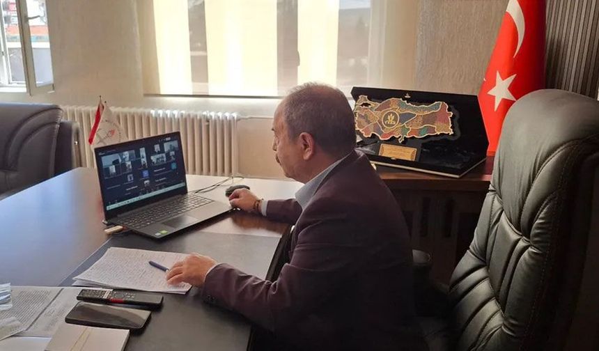 Yunak'ta Okul Müdürlerine Yönelik Toplantı