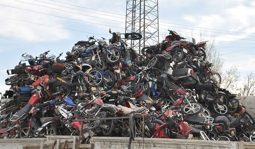 Hurda Araç ve Motosikletler İhaleyle Satışa Çıkıyor