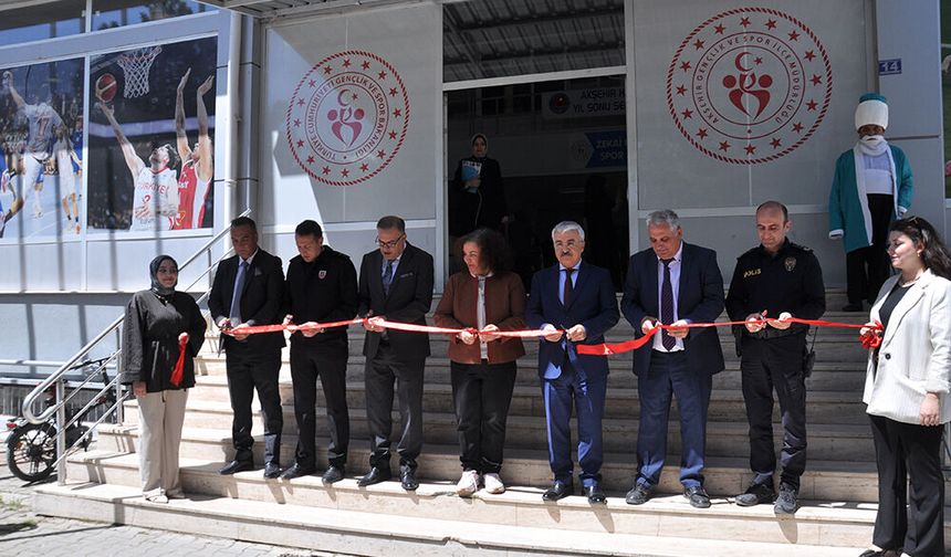 Yetişkin Engellilerden El Emeği Sergisi