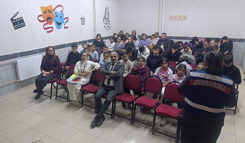 Yunak'ta Siber Güvenlik Eğitimi