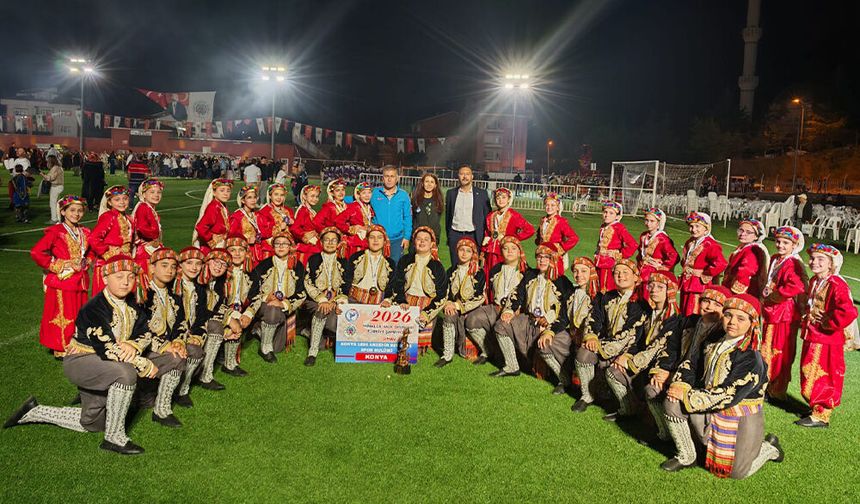 Akşehirli Minik Halk Oyuncularından Türkiye Üçüncülüğü