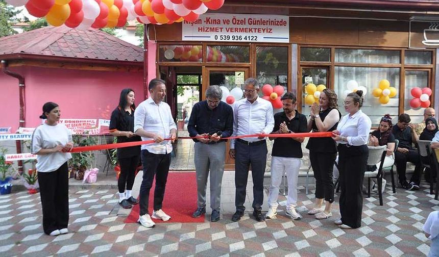 Ehlikeyf Cafe Akşehir'de Hizmete Açıldı