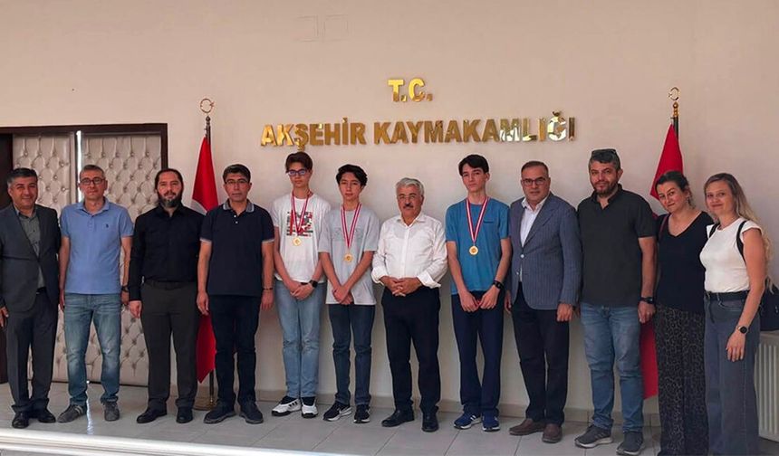 500 Tam Puan Alan Akşehirli Öğrenciler Ödüllendirildi