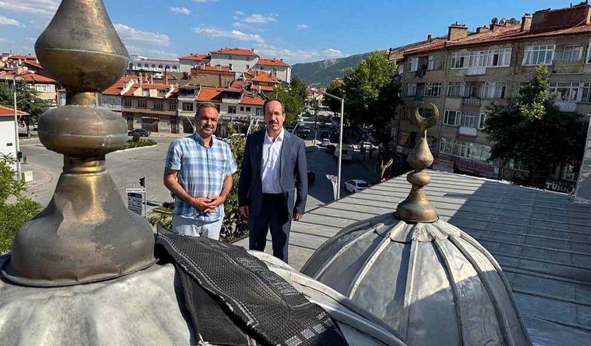 Meydan Camii'nin Kubbe ve Çatı Tadilatı Tamamlandı
