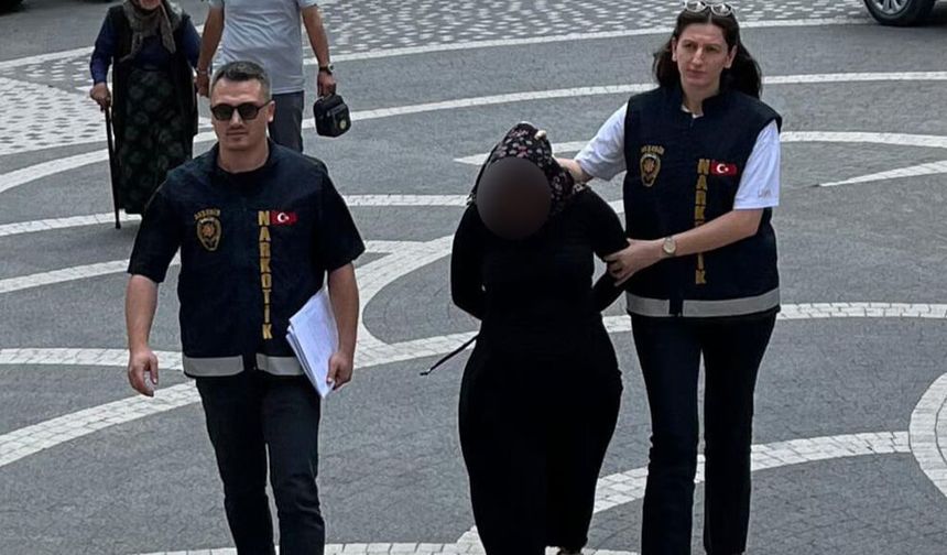 Tutuklu Oğluna Hap Götürmek İsterken Yakalandı