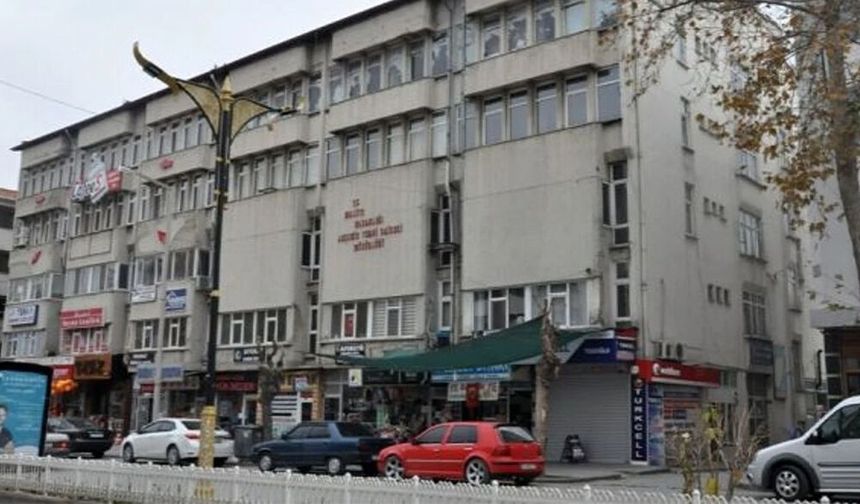 Eski Vergi Daire Binası Satışta