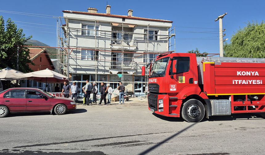 Atakent Mahallesi’nde Apartmanın Merdiven Boşluğunda Yangın Paniği