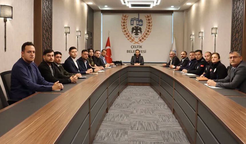 Çeltik Belediyesi’nde Hizmetler Masaya Yatırıldı