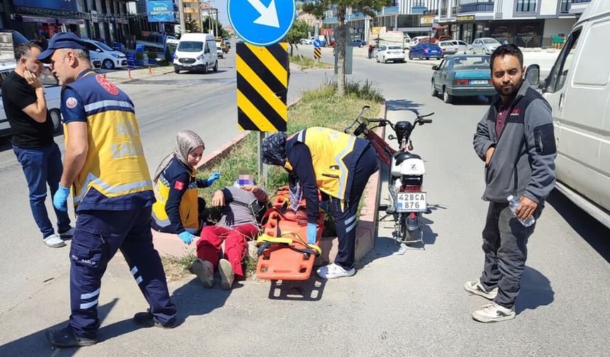 Kontrolden Çıkan Elektrikli Motosiklet Refüje Çarptı