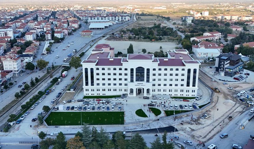 Yeni Akşehir Adalet Sarayı Pazartesi Günü Hizmete Açılıyor