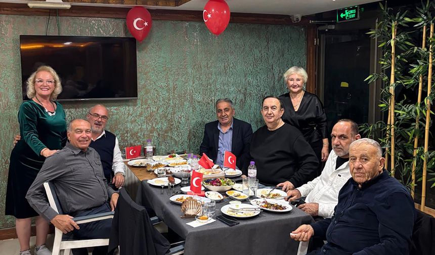 Akşehirliler Antalya’da Cumhuriyet Coşkusuyla Buluştu