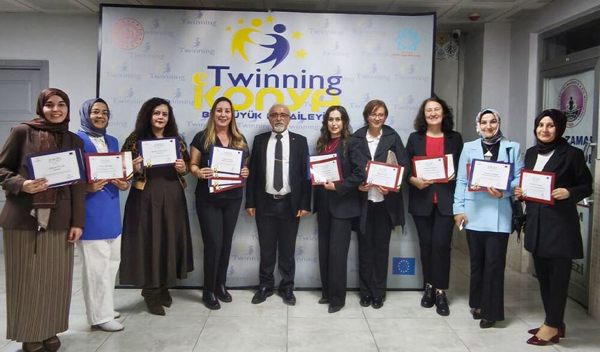 Akşehirli Öğretmenlere eTwinning Kalite Etiketi Gururu