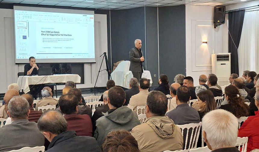 Öğretmen ve Okul Yöneticilerine EBA Semineri