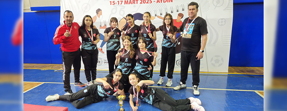 Atatürk Ortaokulu, Oturarak Voleybol Türkiye 4.'sü Oldu!