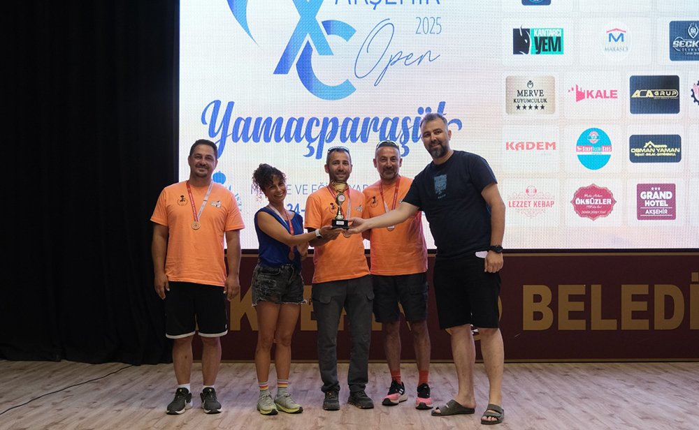 01D7E2Cb 24C1 4B5E Bb71 58194E7A28A8