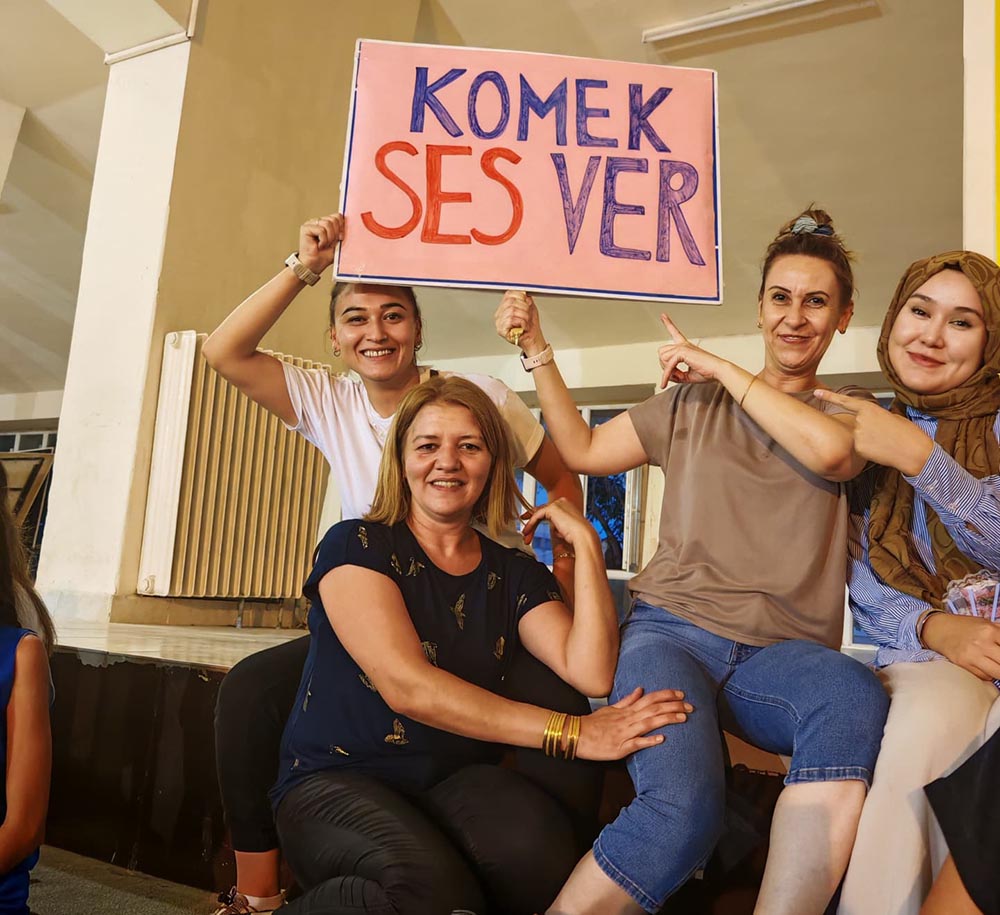 7903059C 8399 405E 8D94 1Ec4829273D4