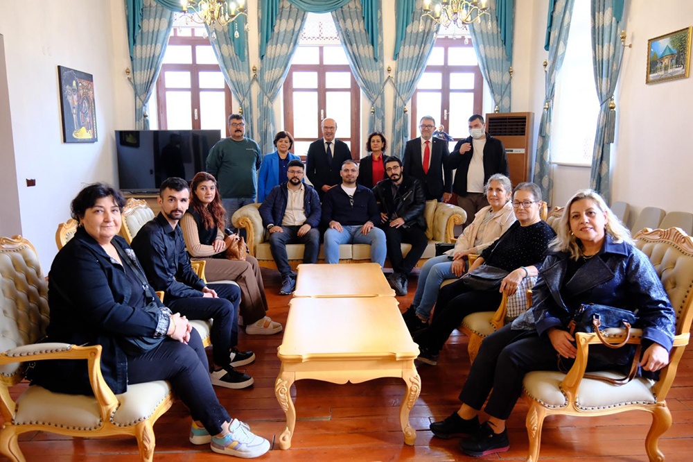 9B3Ce666 8323 4B9A 8888 86A48Ada3E91