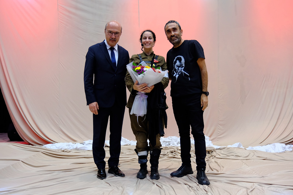 Ce8A4913 3Fa3 43Ba Ad44 53Cf372C5D44