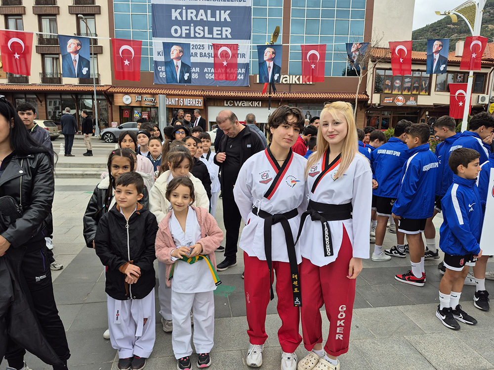 F84B4927 Ebdf 4Fac 8734 C64B0Feb92B9