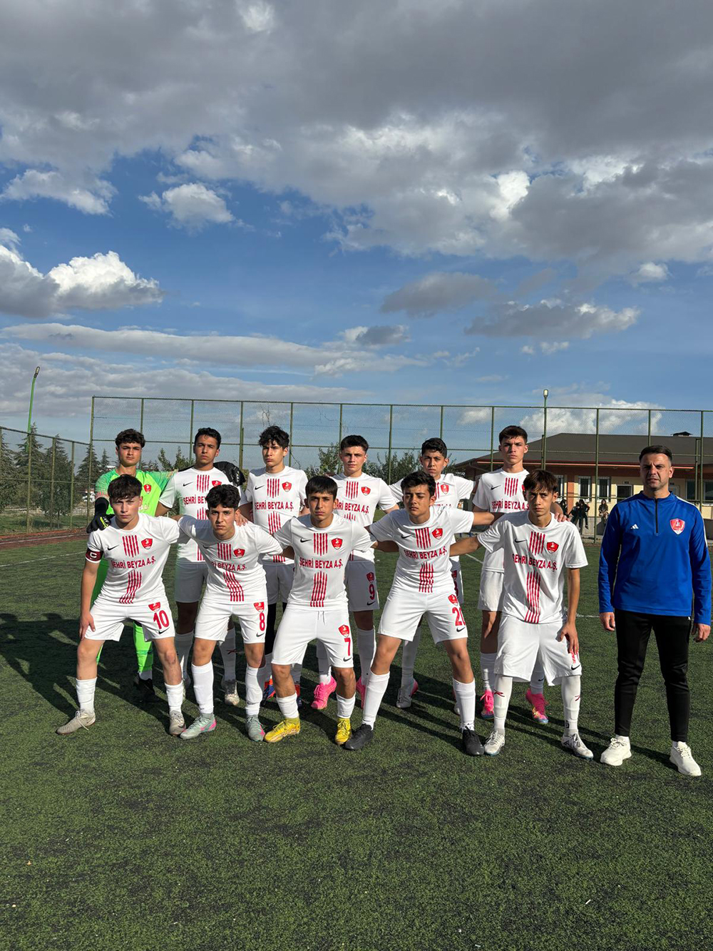 Kırmızı Karıncalar (1)