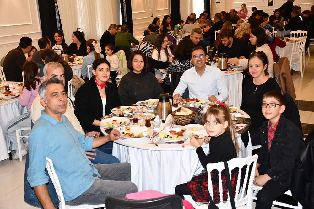 4C13Cdf2 C448 4C58 8C85 177970C433C3