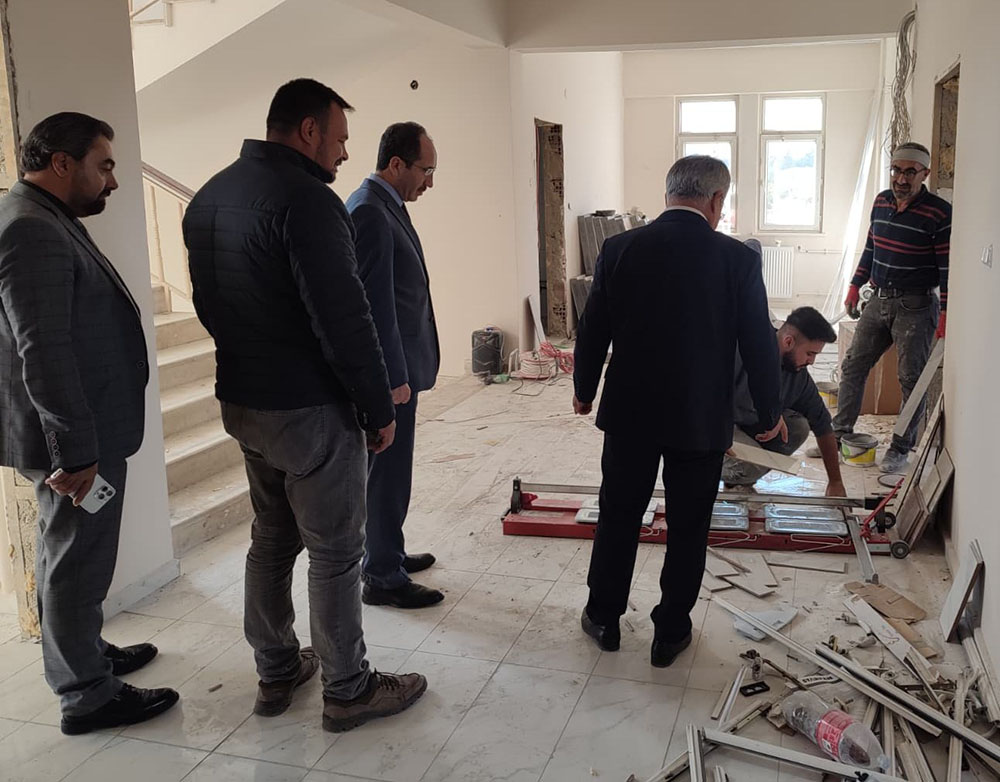 582908558 807684588749444 2742330624000439049 N