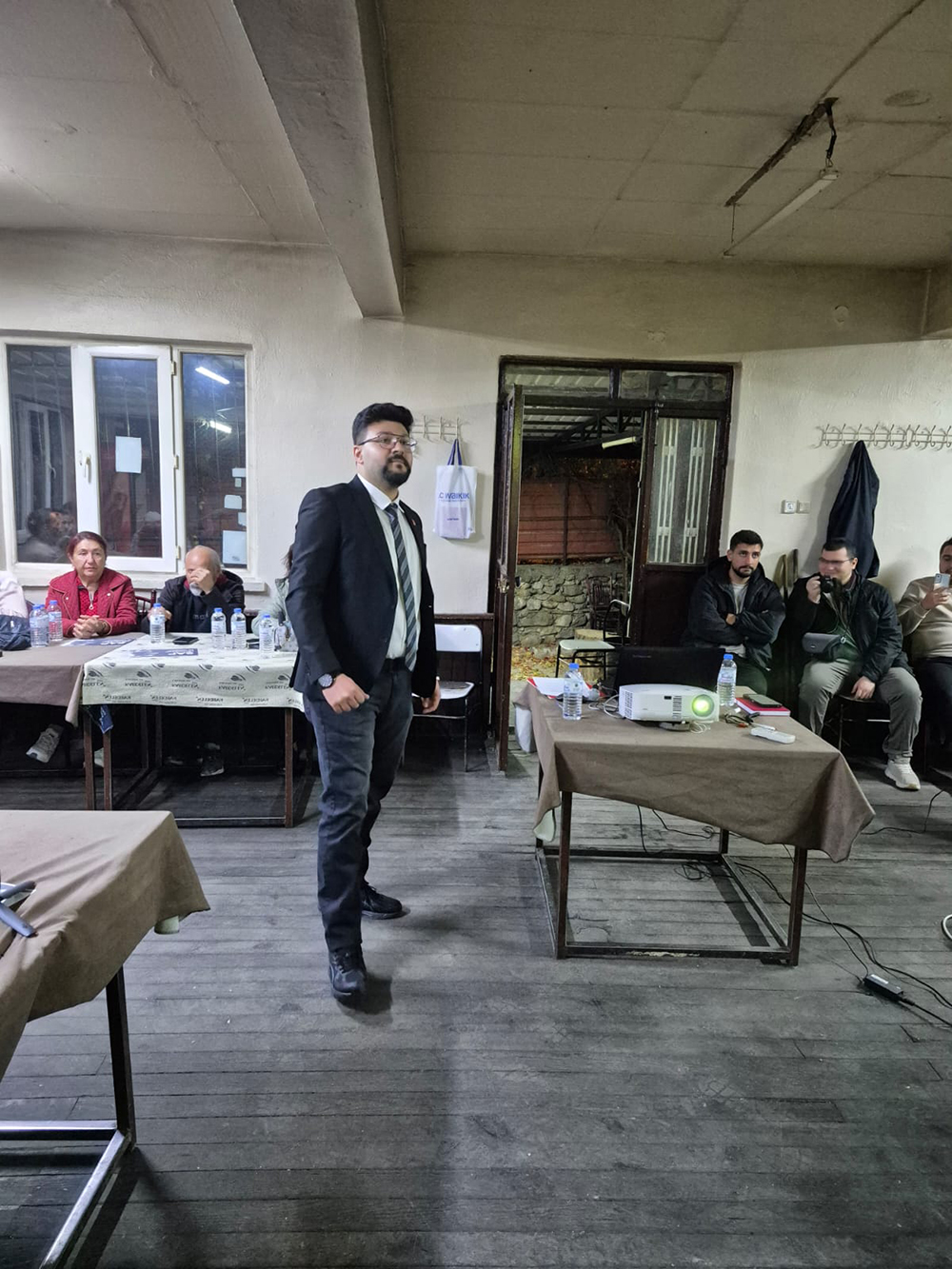 C687E888 Ba1B 42Fb B25D Ee3861186E57